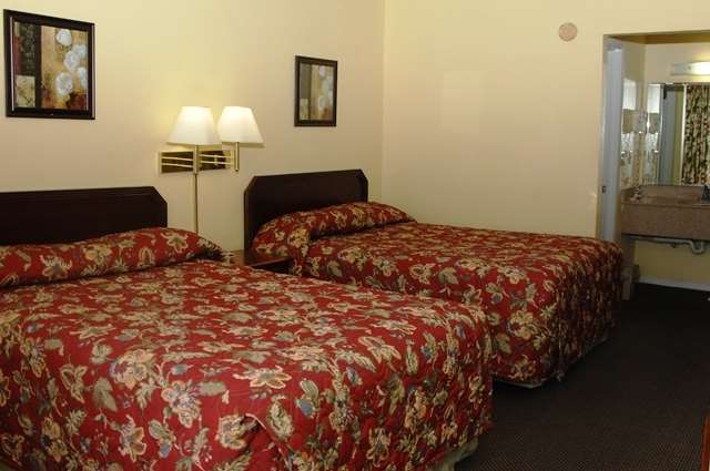 Red Carpet Inn Оксфорд Стая снимка